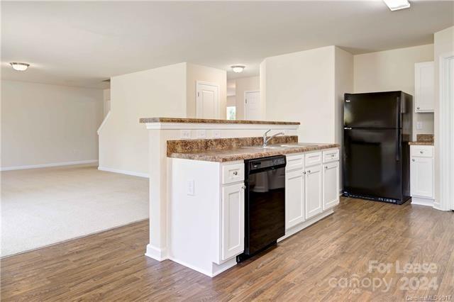 Photo - 9740 Weikert Rd