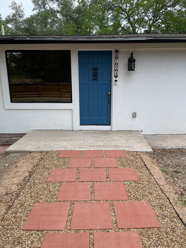 Photo - 3704 San Antonio St