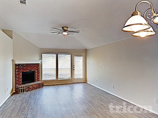 Photo - 1015 James Donald Ln