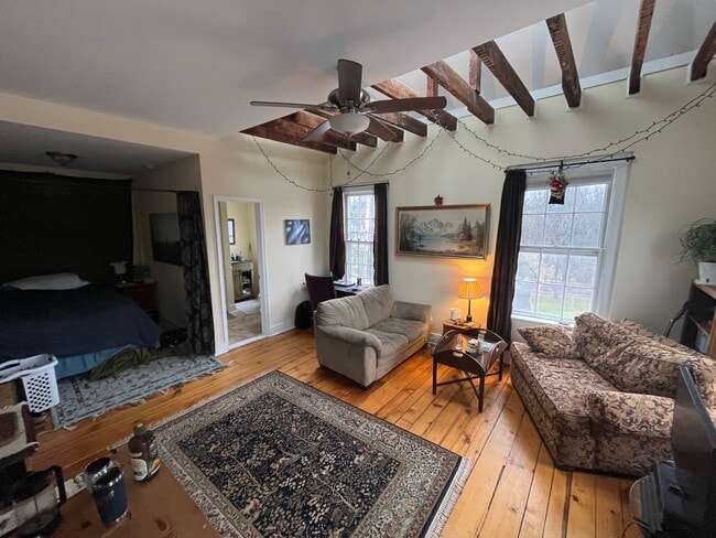 Photo - The Monkton Hotel