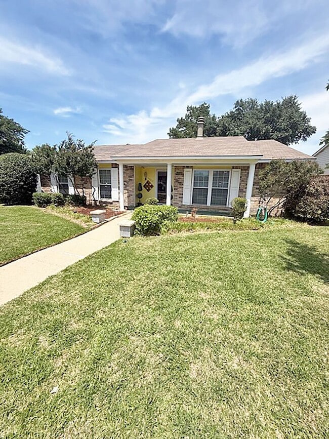 Building Photo - Beautiful 3 bed 2 bath home in The Colony Tx