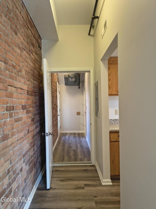 Photo - 53-55-55 Congress St Unidad 55B