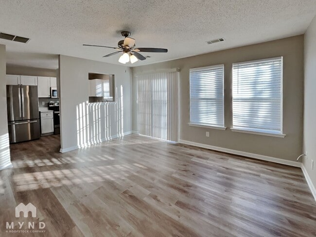 Photo - 1666 Hallmark Hills Dr