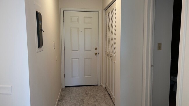 Entrance - 850 S Lorraine Rd Unidad 3L Rental