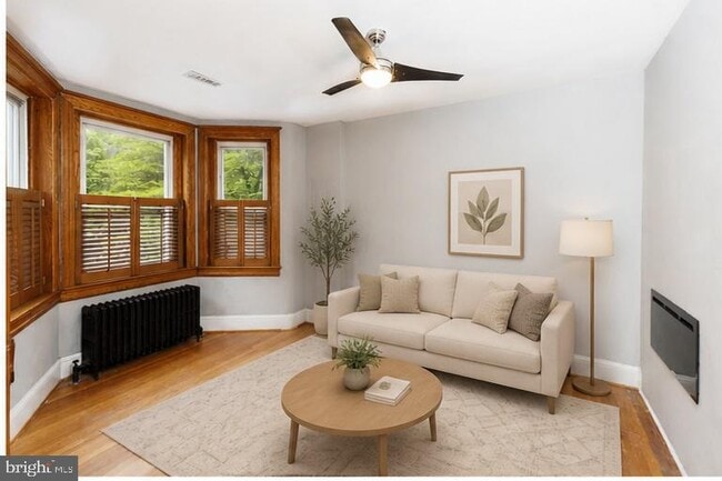 Photo - 1437 East Capitol St SE