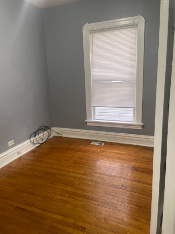 7642 S Eggleston Ave Unit 2