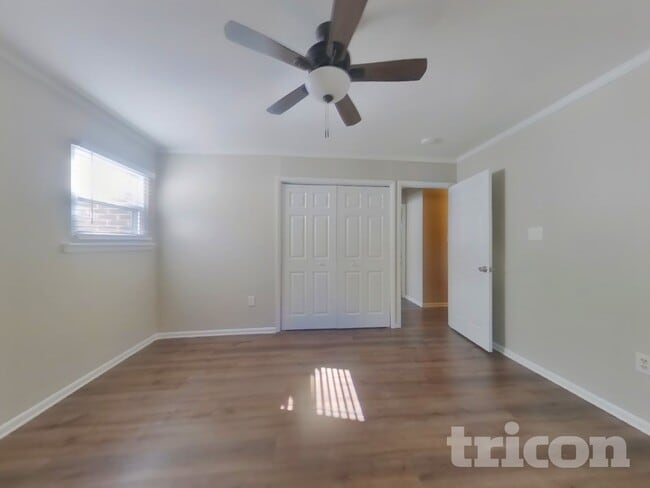 Photo - 9300 Overlook Cir