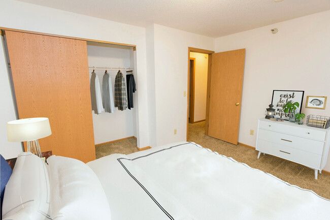 Photo - Bedford Apartments