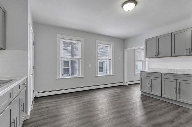 Photo - 52 Bellevue Ave Unit 1