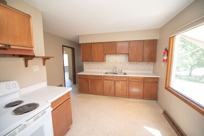 Photo - 1525 Briggs Unidad 1