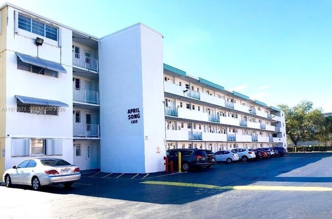Building Photo - 1333 E Hallandale Beach Blvd Unit 224