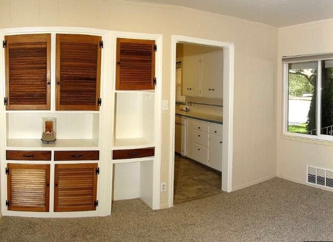 Photo - Available Mid-April – Beautiful 3 Bedroom Home on Hunter Lake Drive