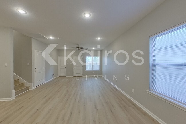 Photo - 10114 W 20th St