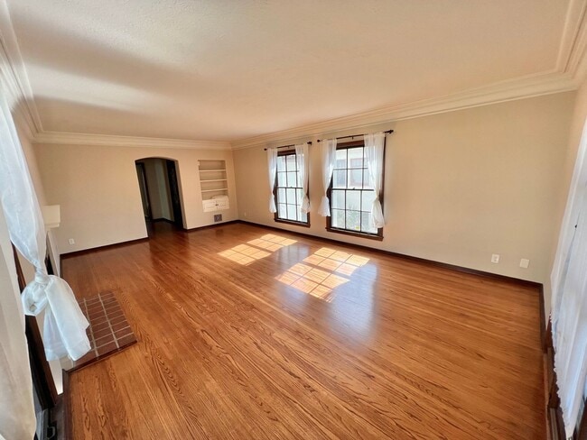 Photo - 2124-2128 E. 1st St Unit 2126 E 1st St