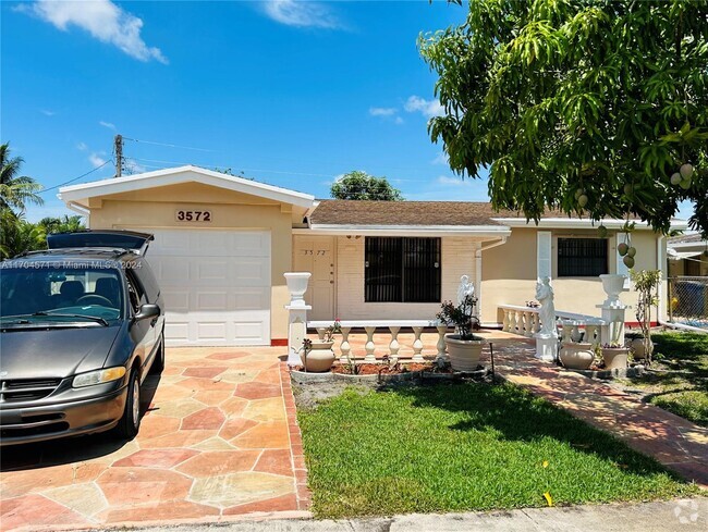 Building Photo - 3572 NW 38th Terrace Rental