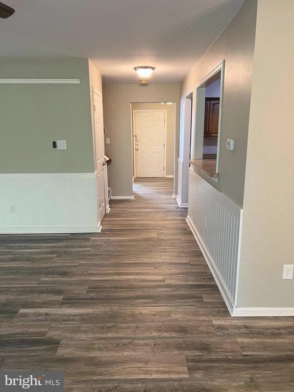 Photo - 208 Allens Ln