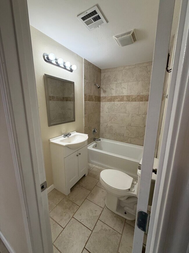 Photo - 1416 N Oklahoma Ave