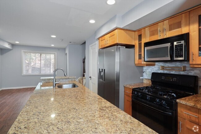 Building Photo - 3315 Clay Pl NE Rental