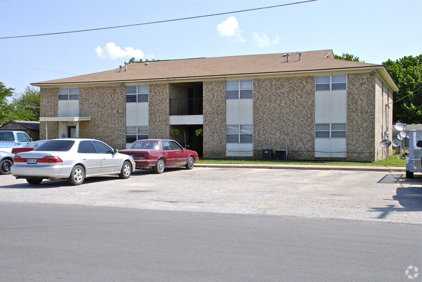 Photo - Meadowbrook Square Apartments