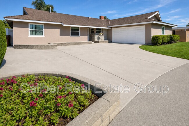 Building Photo - 518 N Carousel Pl
