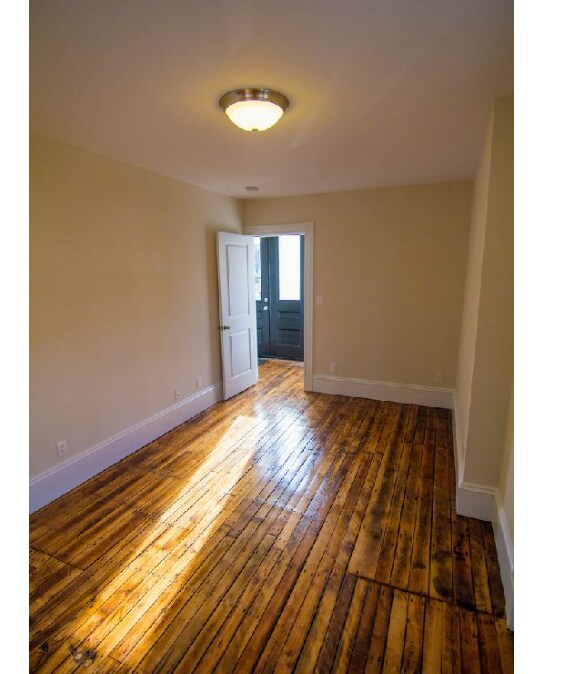 Photo - 85 Windsor St Unit 1