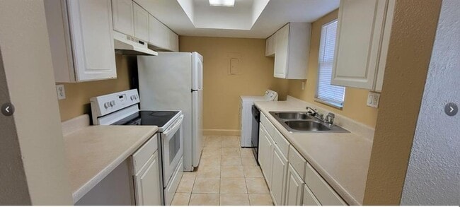 Photo - 2510 Lemon Tree Ln Unit J