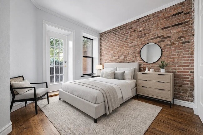 Photo - 321 W 16th St Unit 1E