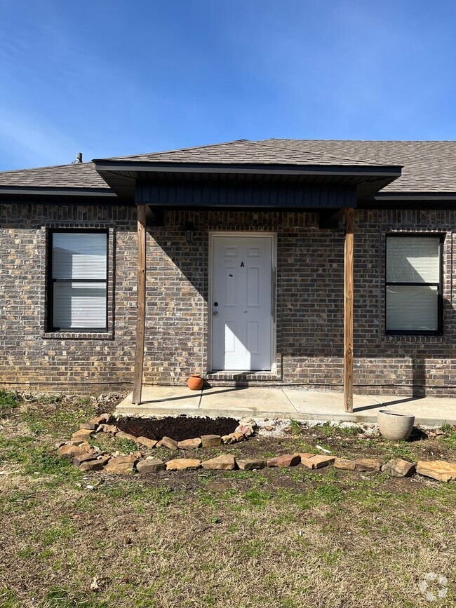 Building Photo - 11700 La Estrada Dr Unit A Rental
