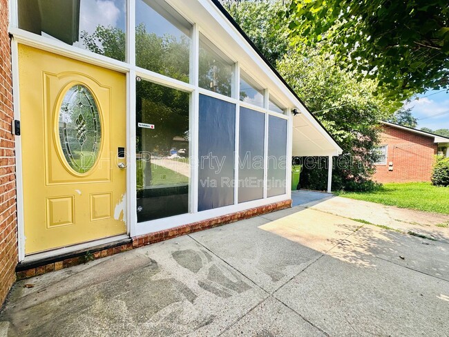 Photo - 3222 Apache Dr