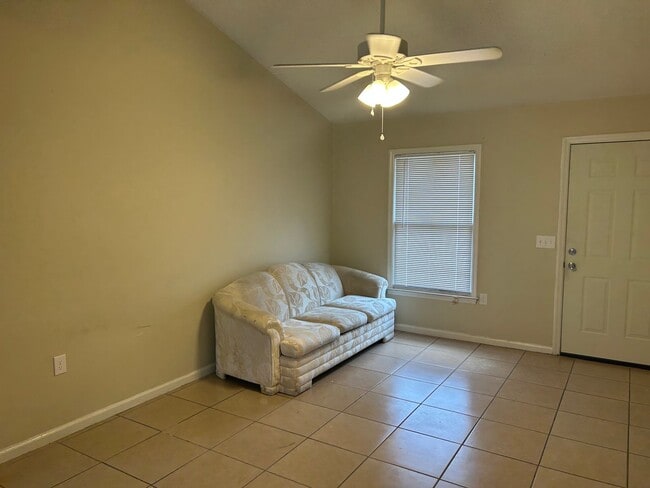 Photo - 140 Lanier Dr Unit Stadium Walk
