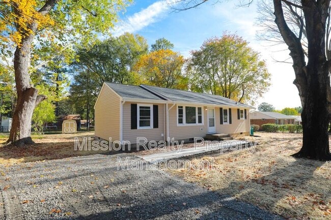 Building Photo - 7509 Montrose Ave