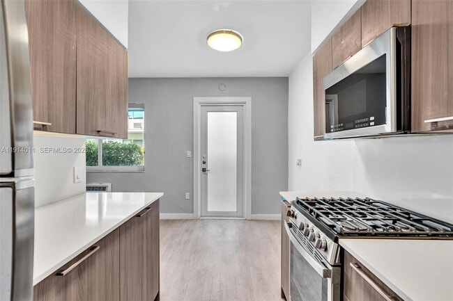 Photo - 9200 E Bay Harbor Dr Unit 2A