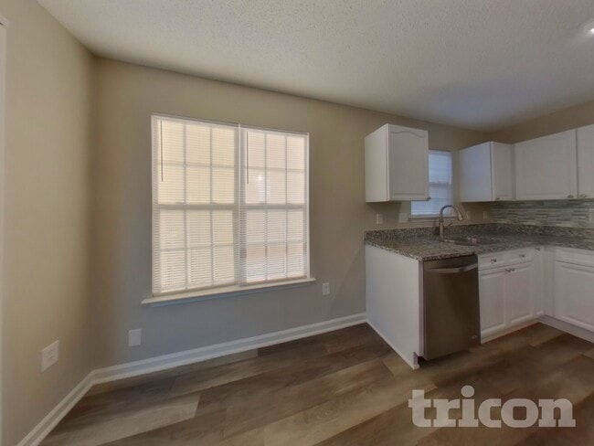 Photo - 1041 Counselors Dr