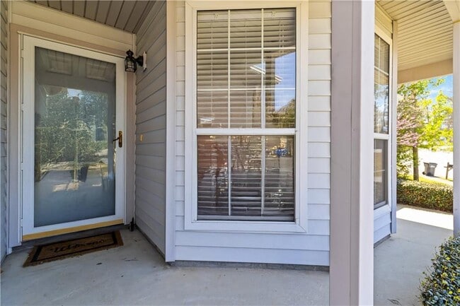 Photo - 1501 Colt Ridge Ln SE