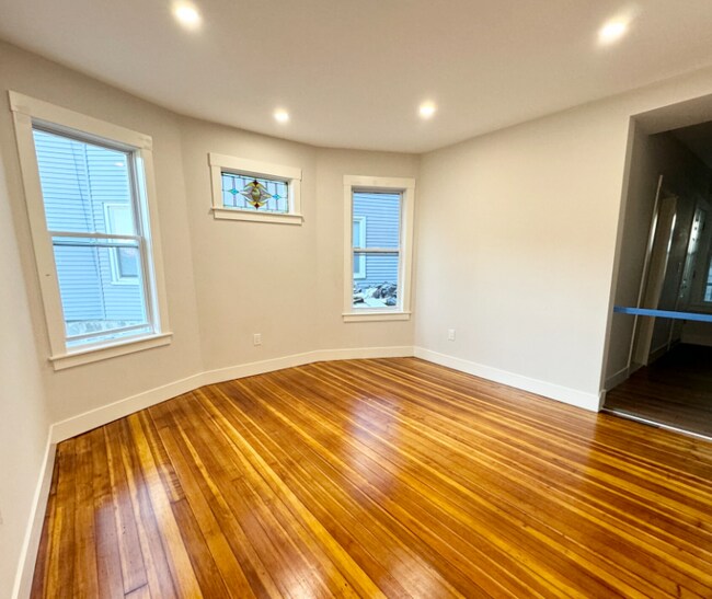 Photo - 147 E Cottage St Unit 1