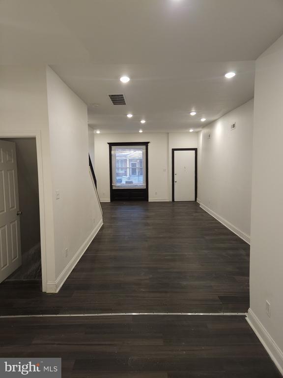 Photo - 423 N 52nd St