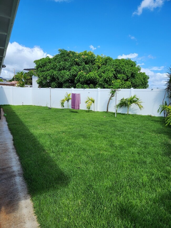 Photo - 1425 Kawelu St