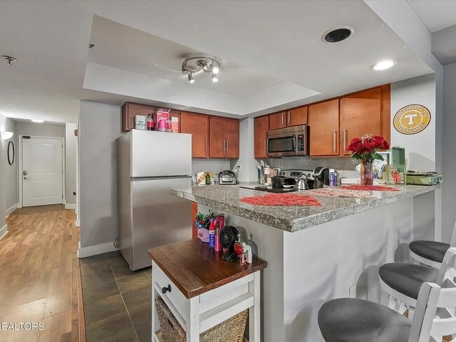 Photo - Lake Plaza #201 for FALL 2026! Early Move  8/01/26- $3300/month includes ONE assigned parking spa... Unit Lake Plaza #201