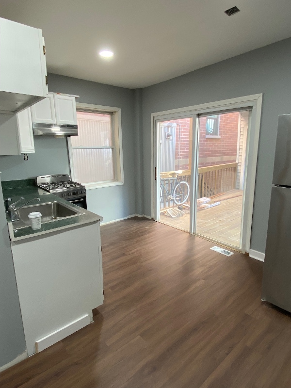 Photo - 1623 S Carpenter St Apartment Unit First floor front