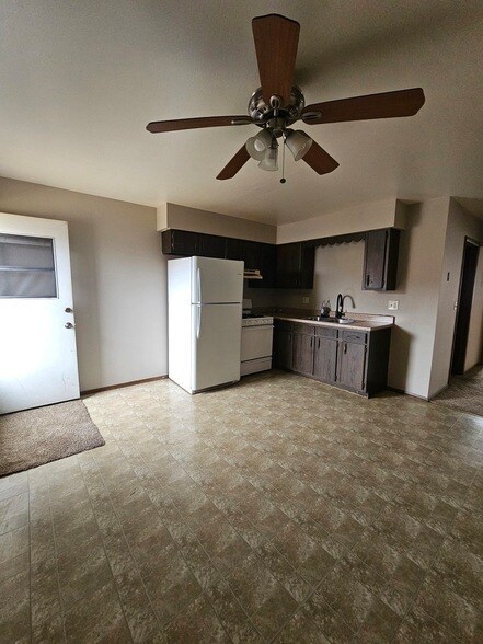 1450 Getzelman Dr Unit 2E
