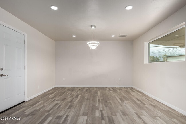 Photo - 3626 W Elm St
