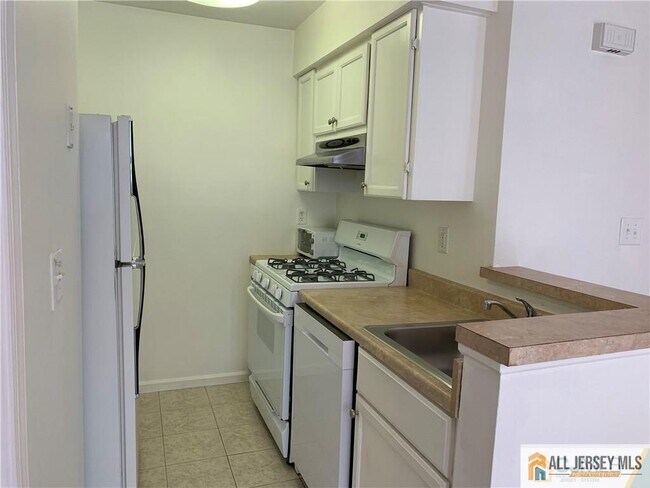 46 Lear Ct