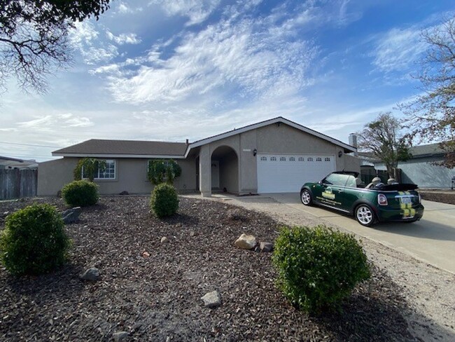 Charming Updated 4 Bedroom Home In Orcutt - Charming Updated 4 Bedroom Home In Orcutt