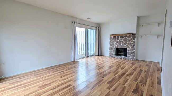 Photo - 791 Barnaby Pl