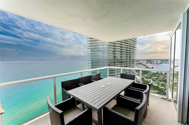 Photo - 19111 Collins Ave Unidad 3608 Rental