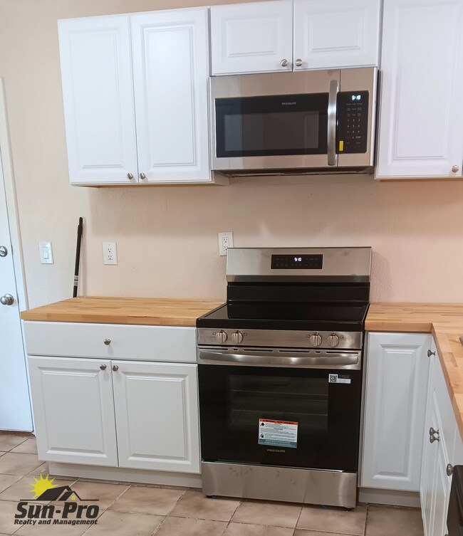Photo - 1032 W Samms Ave