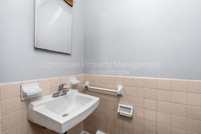 Photo - 1926 Sunnyside Dr