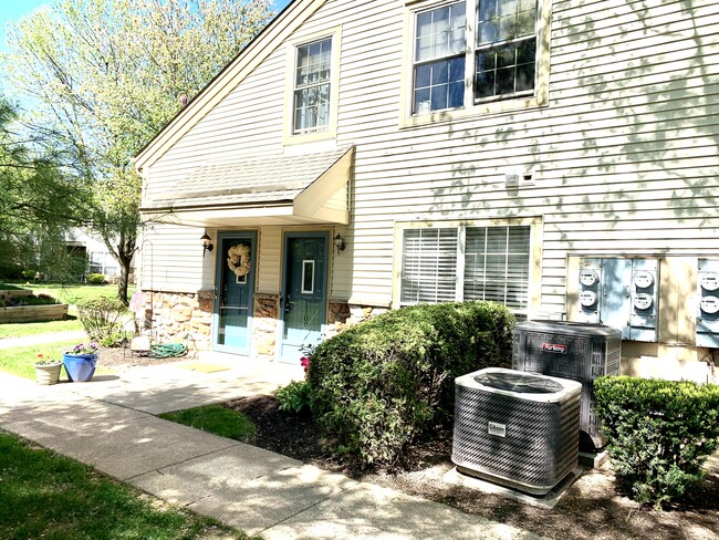 Photo - 1109 Foxmeadow Dr Unit 1109