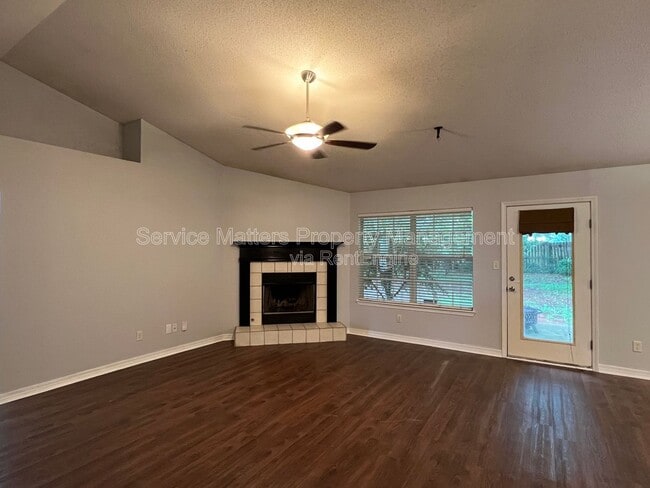 Photo - 4742 Spencer Oaks Blvd