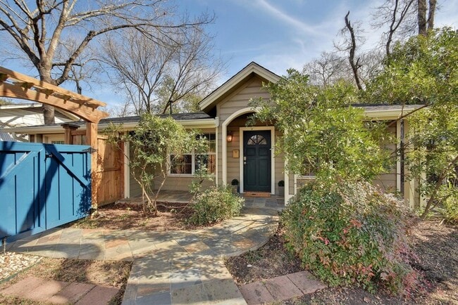 Photo - 1909 Winsted Ln